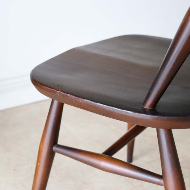 アーコール（ERCOL）ゴールドスミスチェア【ブラウン】１脚　商品番号【022021c】