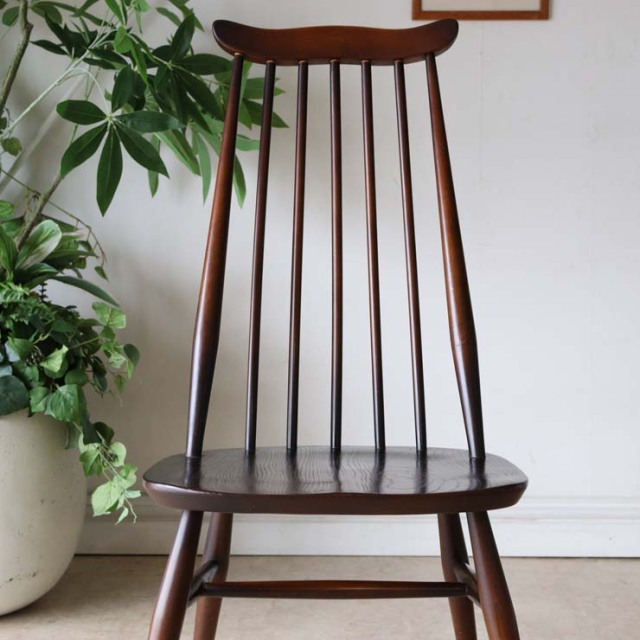 アーコール（ERCOL）ゴールドスミスチェア【ブラウン】１脚　商品番号【022021d】