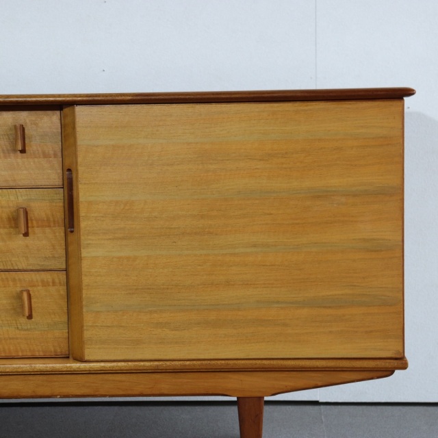 アルフレッドコックスAlfredCoxのサイドボード