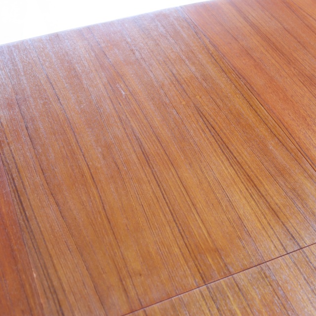 送料込み！ 【ヤミツキ】 ELLIOTTS OF NEWBURY製ラウンドダイニング