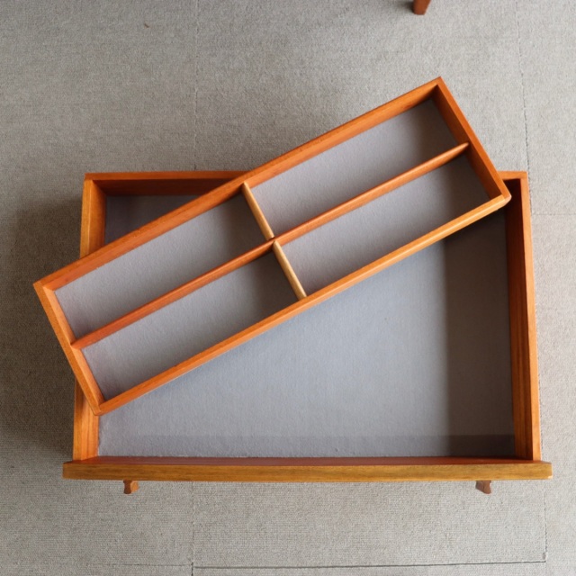 アルフレッドコックスAlfredCoxのサイドボード