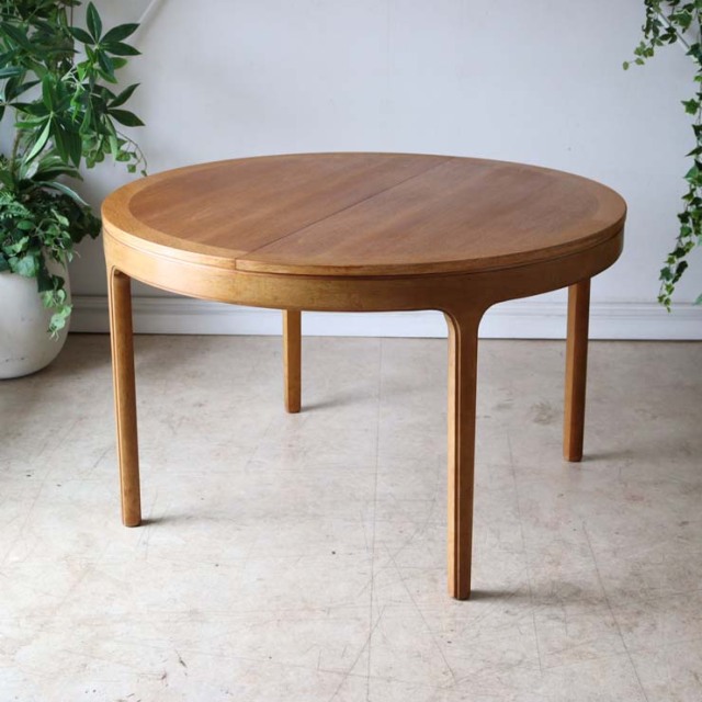 Nathanネイサン・ダイニングサークルテーブル【チーク】商品番号【122071】メンテ後の写真