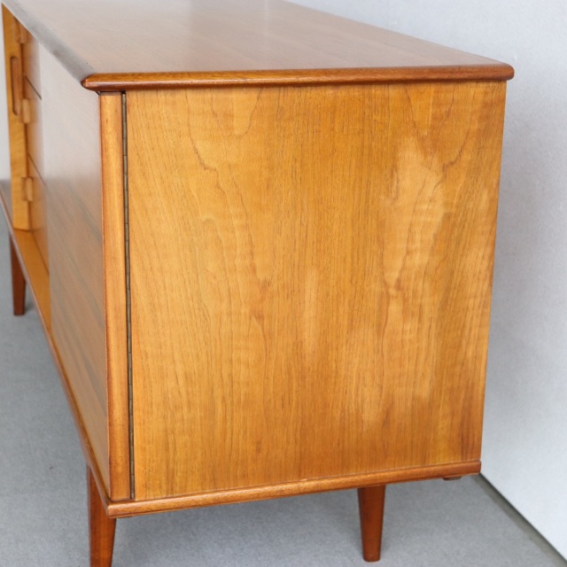 アルフレッドコックスAlfredCoxのサイドボード