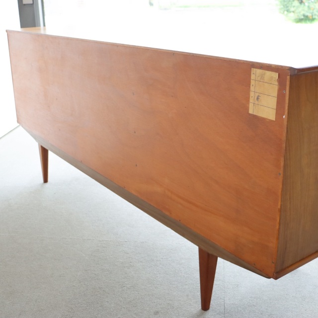 アルフレッドコックスAlfredCoxのサイドボード