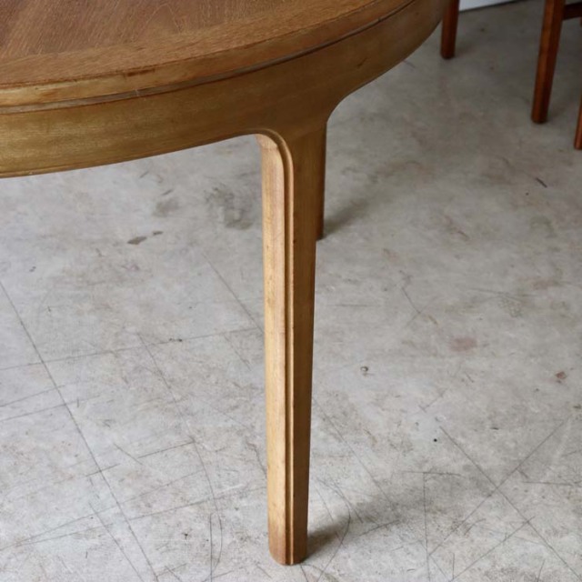 Nathanネイサン・ダイニングサークルテーブル【チーク】商品番号【122071】メンテ後の写真