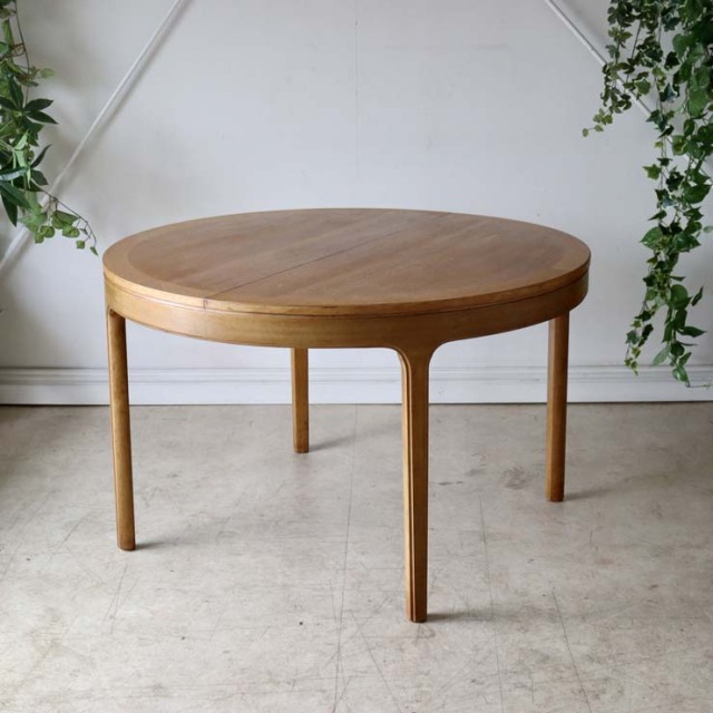 Nathanネイサン・ダイニングサークルテーブル【チーク】商品番号【122071】メンテ後の写真