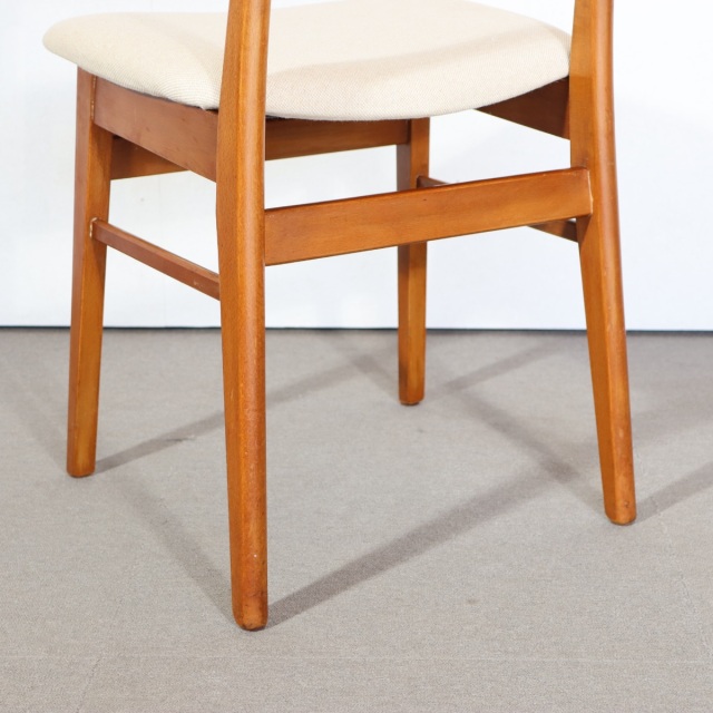 らしい。らしさ。】ヴィンテージデンマーク製ダイニングチェア 座面張