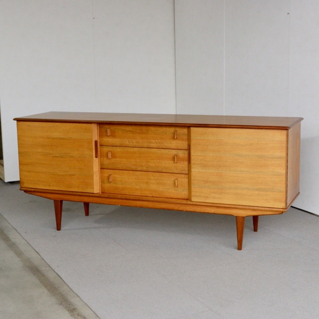 アルフレッドコックスAlfredCoxのサイドボード