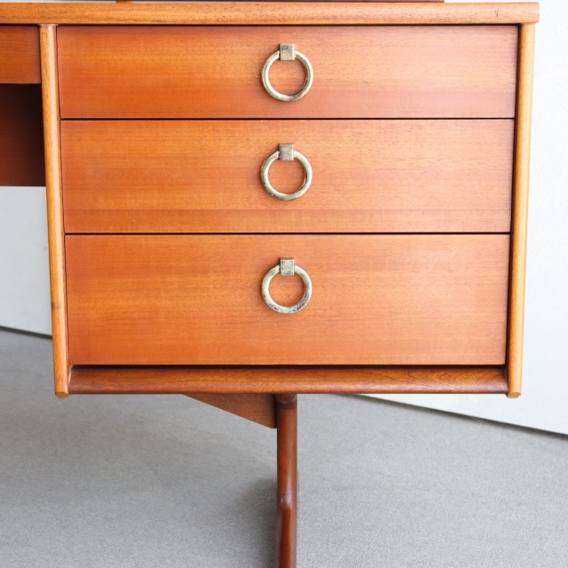 オースティンスイートAustinsuiteのドレッサー