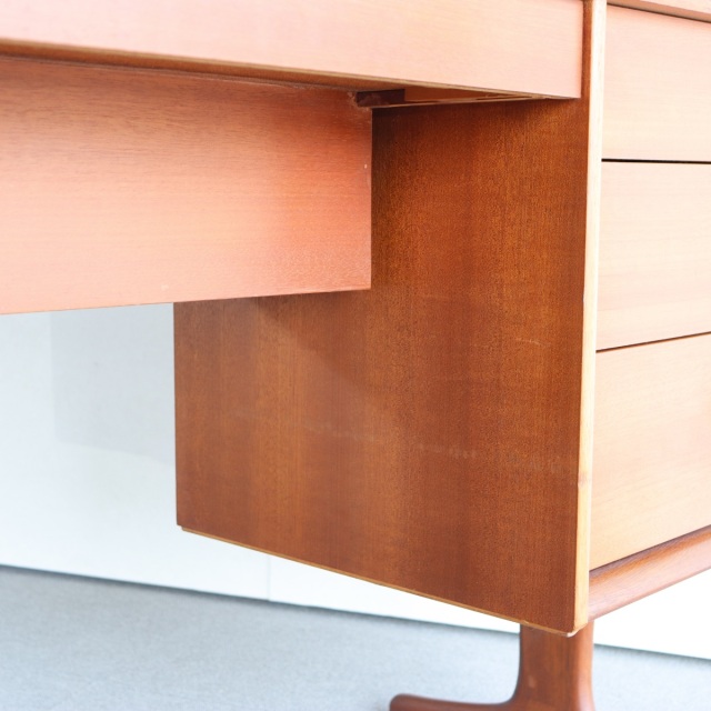 オースティンスイートAustinsuiteのドレッサー