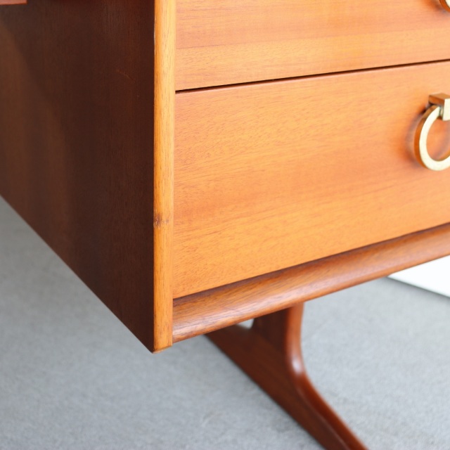 オースティンスイートAustinsuiteのドレッサー