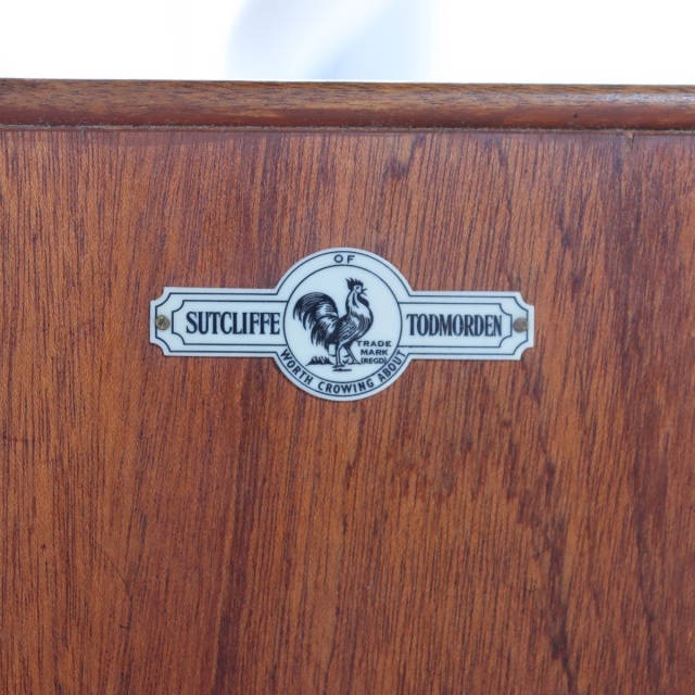サトクリフオブトッドモーデンSUTCLIFFE OF　TODMORDENのサイドボード