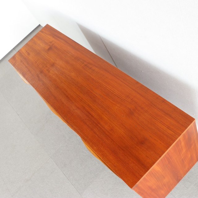 サトクリフオブトッドモーデンSUTCLIFFE OF　TODMORDENのサイドボード