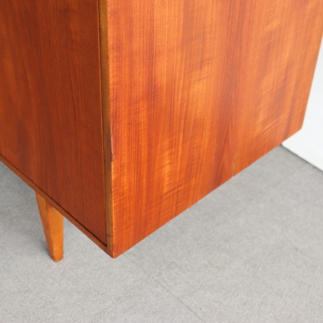 サトクリフオブトッドモーデンSUTCLIFFE OF　TODMORDENのサイドボード