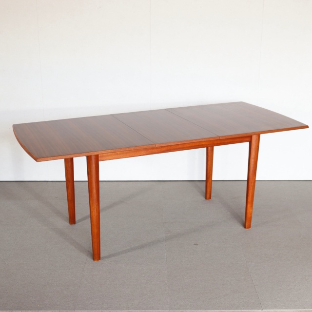 イギリス ビンテージ 家具 ダイニングテーブル ラウンドテーブル 英国6014e SOLD OUT]ラウンドテーブル 3台 入荷しました – camori