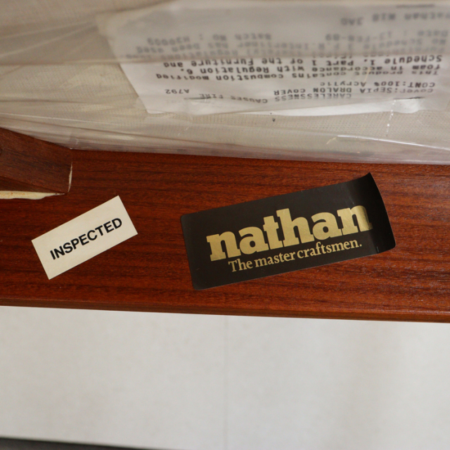 ネイサンNATHANのダイニングチェア