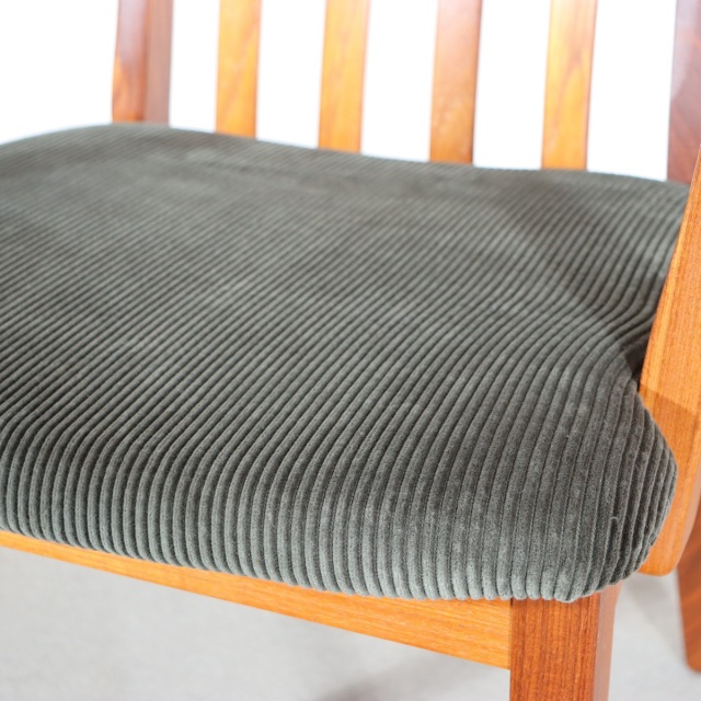 送料込み！ ジープランG-PLAN製 スラットバックダイニングチェア