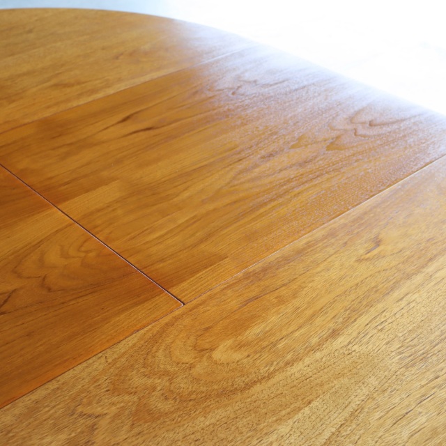 メレデューMEREDEW製チーク材ヴィンテージラウンドダイニングテーブル