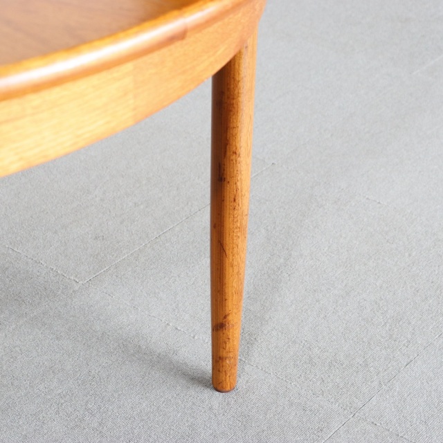 メレデューMEREDEW製チーク材ヴィンテージラウンドダイニングテーブル