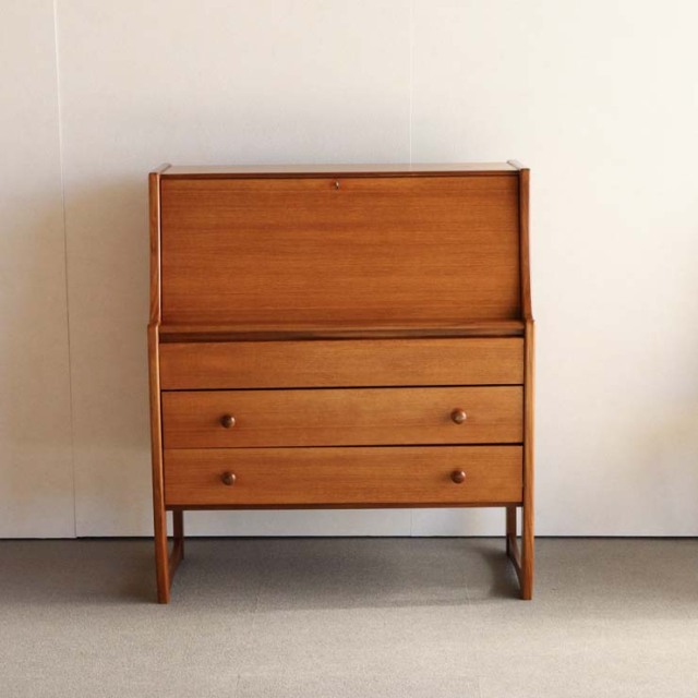 ヴィンテージのビュロー