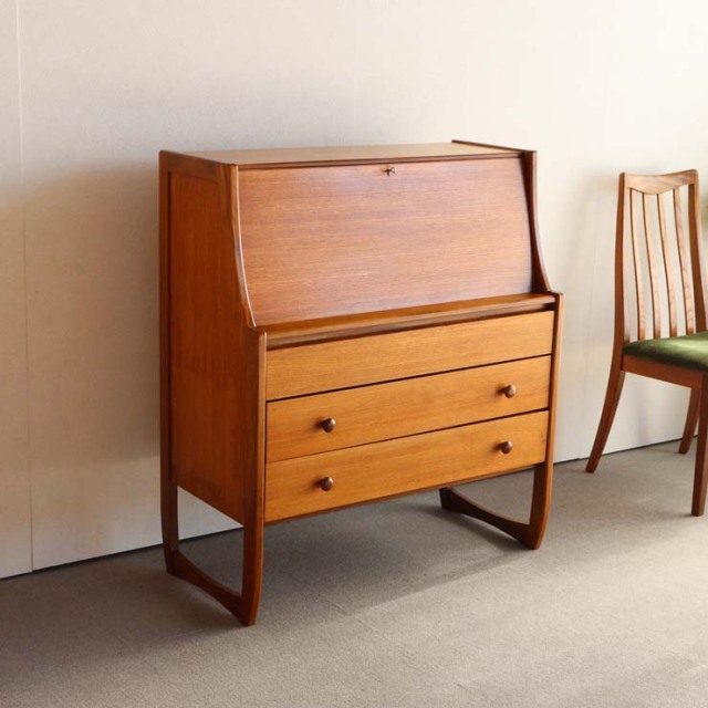 ヴィンテージのビュロー