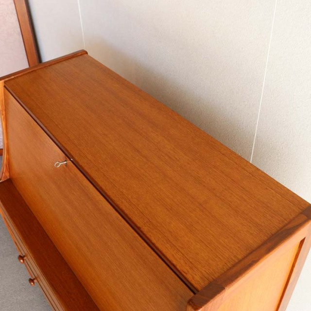 ヴィンテージのビュロー