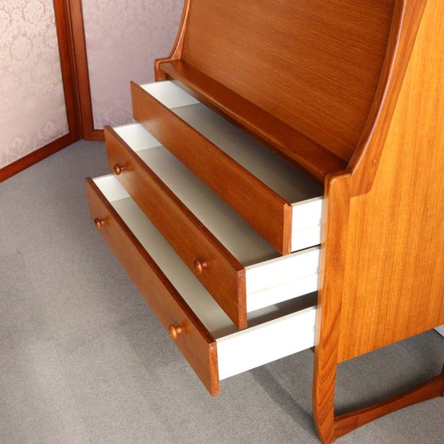 ヴィンテージのビュロー