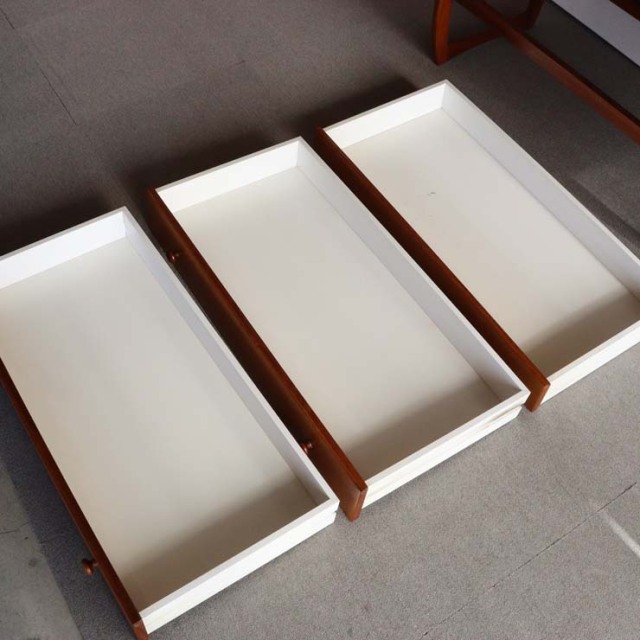 ヴィンテージのビュロー