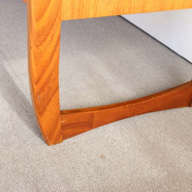 ヴィンテージのビュロー