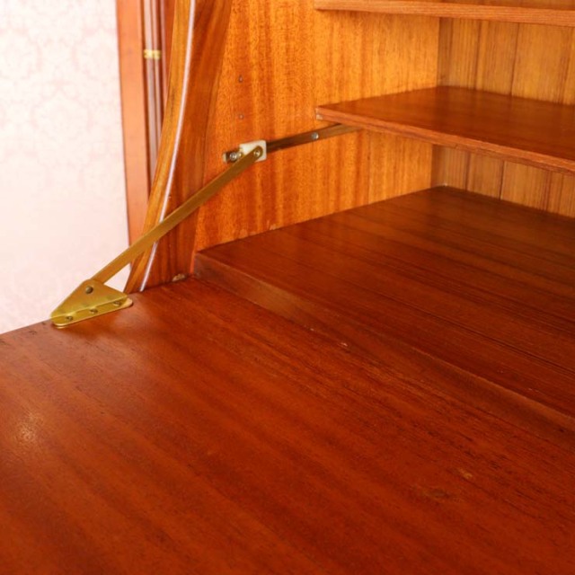 ヴィンテージのビュロー