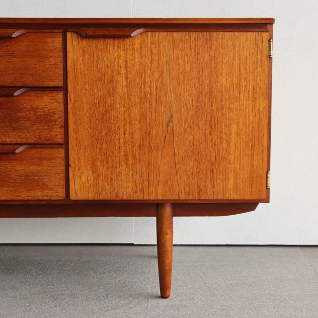 オースティンスイートのサイドボード