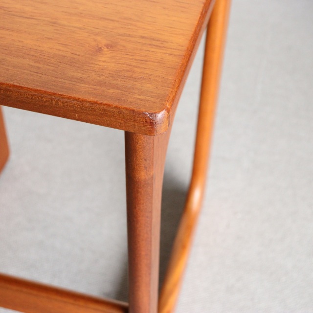 マッキントッシュMcIntoshのネストテーブル