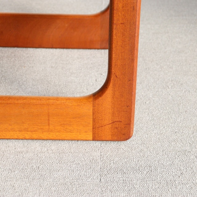 マッキントッシュMcIntoshのネストテーブル