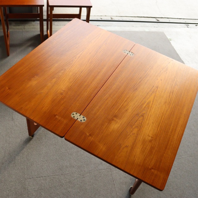 マッキントッシュMcIntoshのネストテーブル