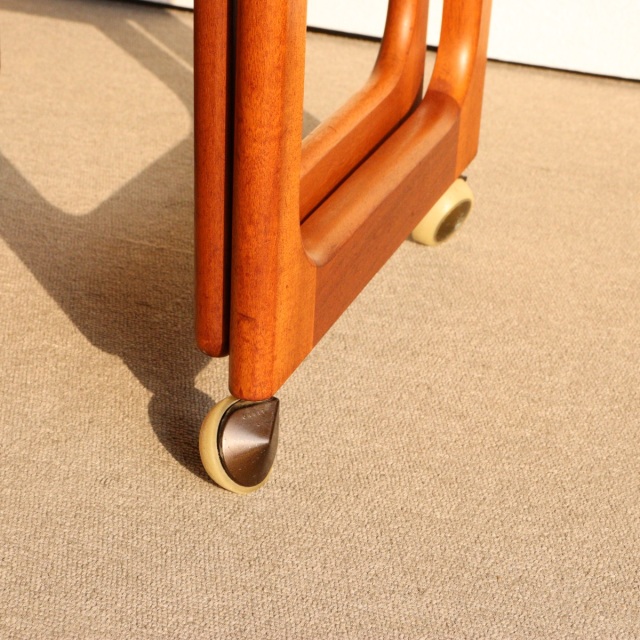 マッキントッシュMcIntoshのネストテーブル