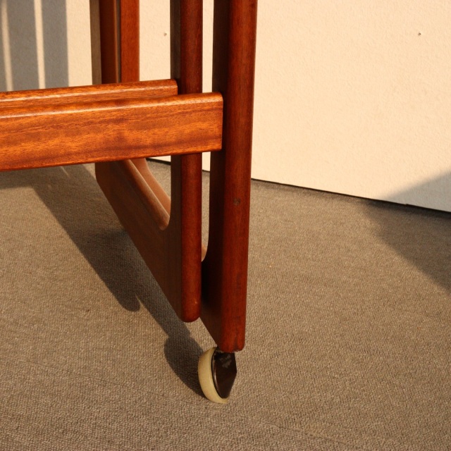 マッキントッシュMcIntoshのネストテーブル