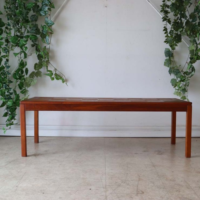 ノルウェー製　コーヒーテーブル　商品番号【022017】