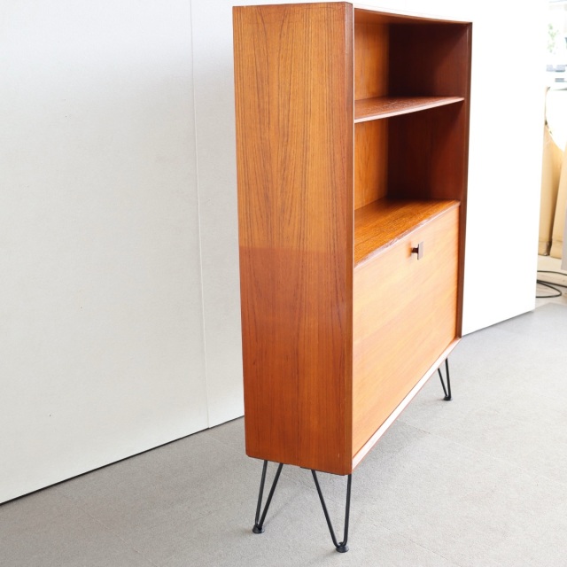 アイアンレッグを付けたジープランの棚