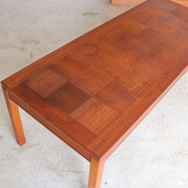 ノルウェー製　コーヒーテーブル　商品番号【022017】