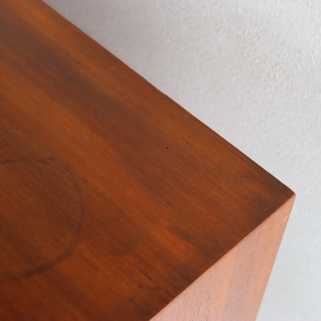 アイアンレッグを付けたジープランの棚