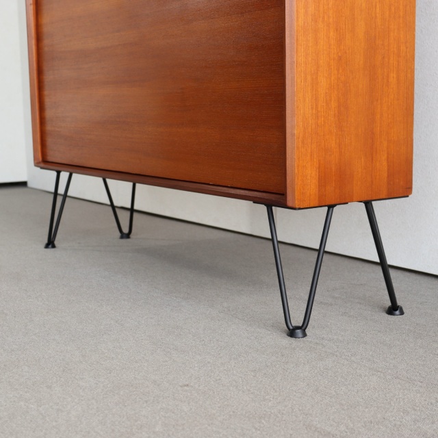 アイアンレッグを付けたジープランの棚