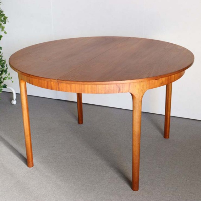 マッキントッシュMcINTOSHのヴィンテージ円形ダイニングテーブル
