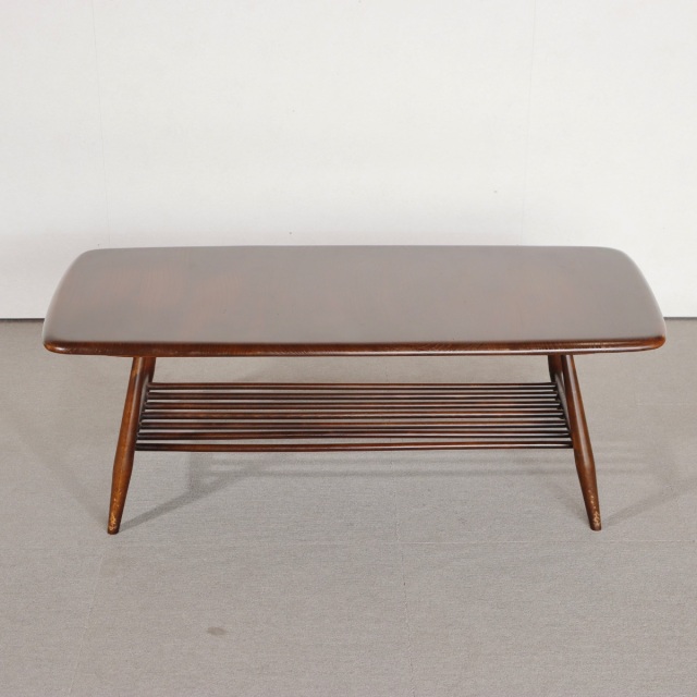 EACOL/コーヒーテーブル 自分はダイニングテーブルよりも大事なのだと語るコーヒー