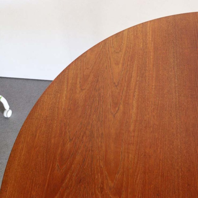 マッキントッシュMcINTOSHのヴィンテージ円形ダイニングテーブル