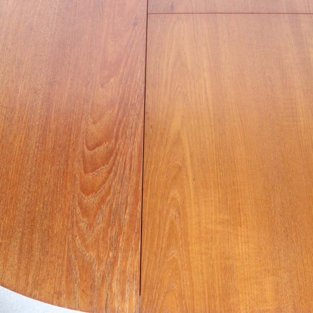 マッキントッシュMcINTOSHのヴィンテージ円形ダイニングテーブル