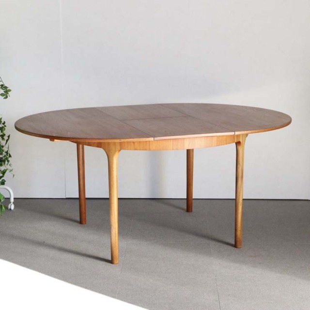 マッキントッシュMcINTOSHのヴィンテージ円形ダイニングテーブル