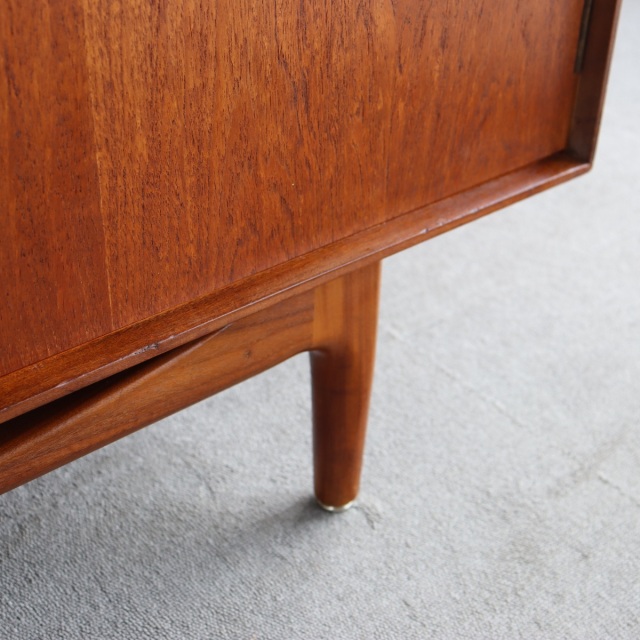 ジープランのミニキャビネット