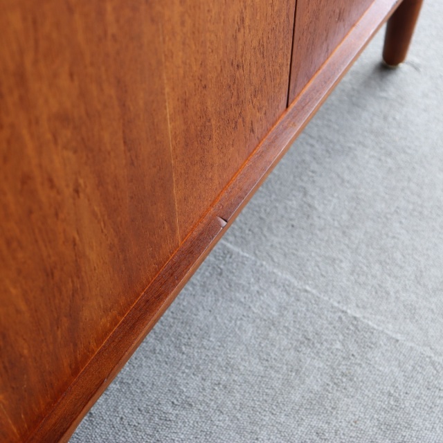 ジープランのミニキャビネット