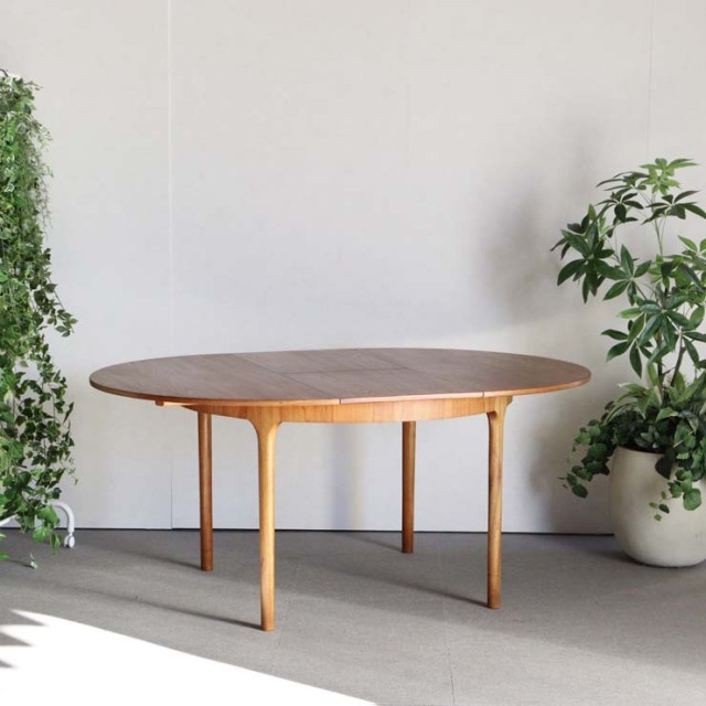 マッキントッシュMcINTOSHのヴィンテージ円形ダイニングテーブル