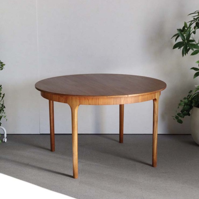 マッキントッシュMcINTOSHのヴィンテージ円形ダイニングテーブル